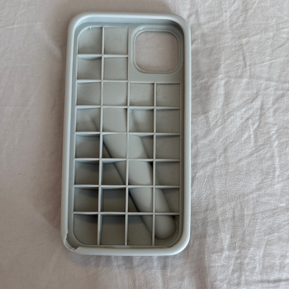 Rhode Gray Lip Phone Case IPhone 13 - Picture 2 of 3